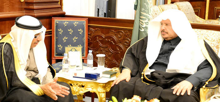 رئيس مجلس الشورى يستقبل وزير الشؤون الاجتماعية 