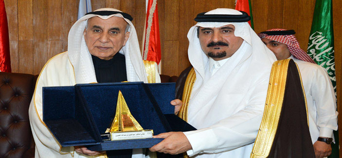 د. الجاسر: وزارة الثقافة والإعلام تقترح إعداد إستراتيجية إعلامية عربية لمكافحة الإرهاب 
