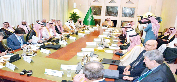 رأس اللجنة المشرفة على تنفيذ مشروع الملك عبدالعزيز للنقل العام 
