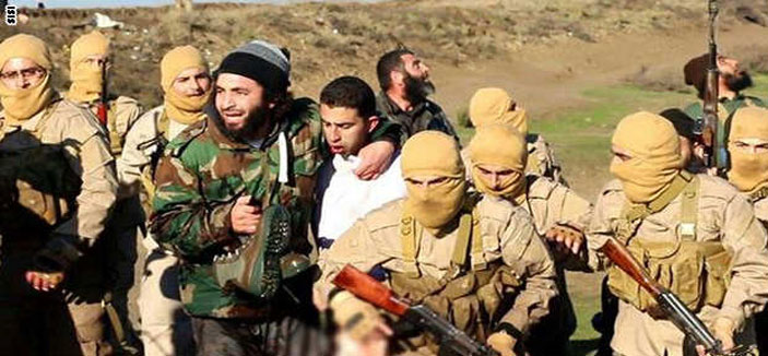 أبو سياف: قادة «داعش» سيطلبون استبدال الطيار الكساسبة بالريشاوي والكربولي 