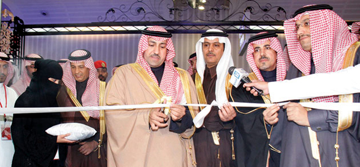 أمير منطقة الرياض يرعى انطلاق أعمال «منتجون» المخصص للمستثمرات من المنزل 
