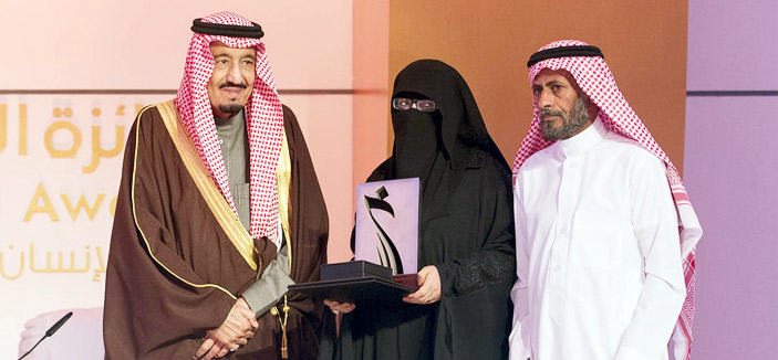 رعى نيابة عن خادم الحرمين حفل تكريم الفائزين بجائزة الملك خالد 
