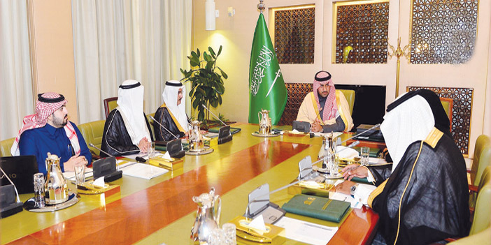 أمير الرياض يجتمع بنائب وزير التربية لشؤون البنات ووكيل الوزارة للشؤون المدرسية 