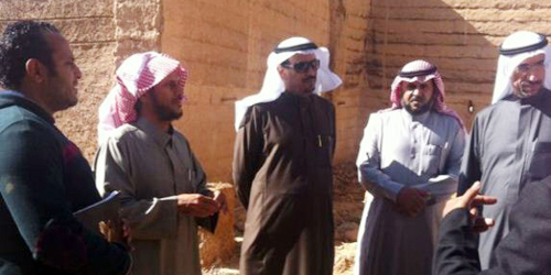 محافظ الغزالة ومدير سياحة حائل يناقشان مشروع البلدة التراثية 