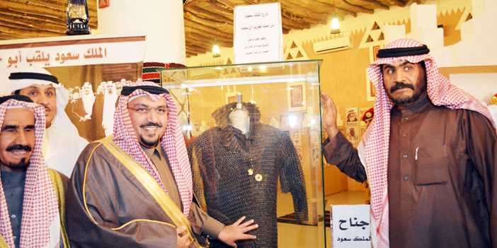  نائب أمير منطقة القصيم خلال زيارته للمتحف
