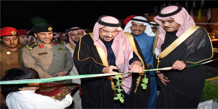  الأمير فيصل بن مشعل يقص شريط توسعة المتحف