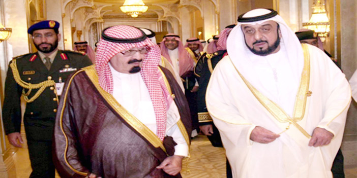 رئيس دولة الإمارات: الأمتان العربية والإسلامية فقدتا قيادة تاريخية وقامة كبيرة 