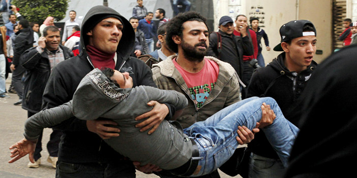  إصابة أحد المحتجين أثناء الاحتجاجات أمام أحد المنشآت الحكومية