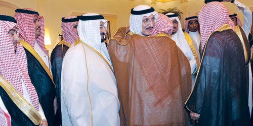  أمير جازان يستقبل المعزين بوفاة الملك عبدالله والمبايعين للملك سلمان