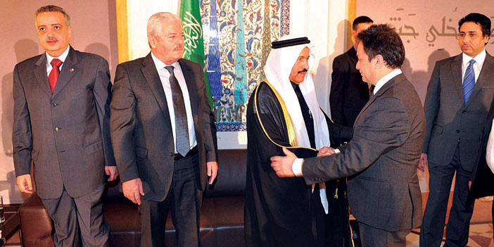 سفارة المملكة في لبنان تواصل استقبال المعزين بوفاة الملك عبد الله 