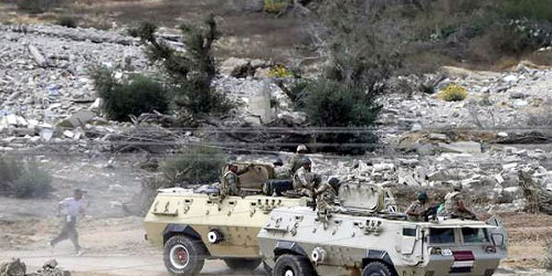 مقتل 7 إرهابيين وإصابة 6 آخرين في قصف جوي للجيش المصري بسيناء 