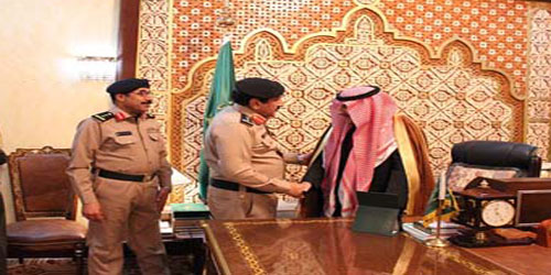  خلال لقاء الأمير عبدالله بقائد حرس الحدود بالشمالية ومساعده
