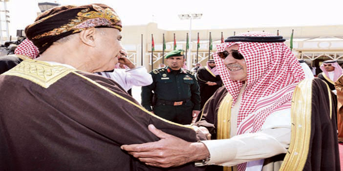  ولي العهد مستقبلا نائب رئيس الوزراء بسلطنة عمان لدى وصوله الرياض