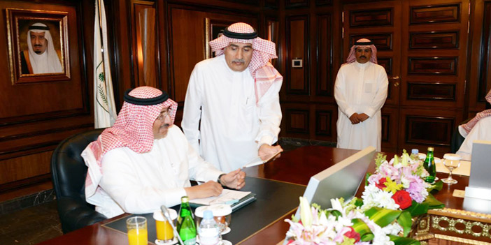  الأمير محمد بن نايف يجتمع بمسؤولي الأحوال المدنية
