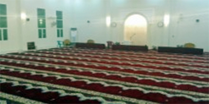  فرش موكيت في أحد المساجد