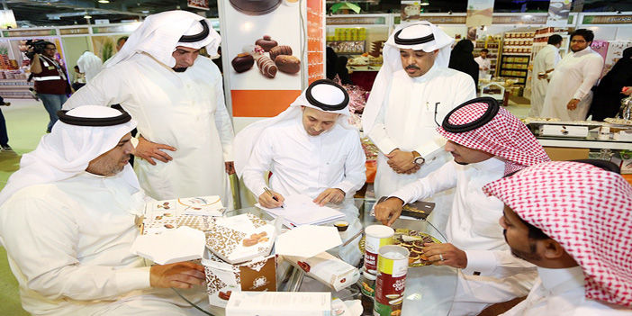 (تمور مهرجان الأحساء) تشارك بملتقى السفر والسياحة في الرياض 