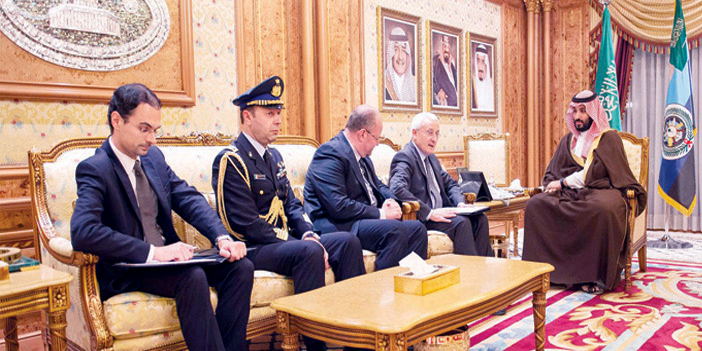 وزير الدفاع يستقبل السفير الإيطالي ورئيس بعثة التدريب العسكرية الأمريكية في المملكة 