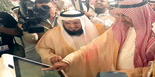 أمين منطقة الرياض يدشن موقعاً إلكترونياً والتطبيق الخاص للأجهزة الذكية لمهرجان ربيع الرياض 11 