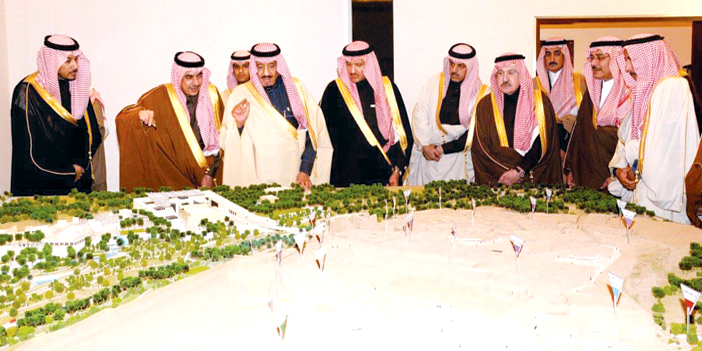 الأمير فيصل بندر: رؤية الملك سلمان تثمر عن إنشاء أهم مشروع ثقافي بيئي سياحي في المنطقة 