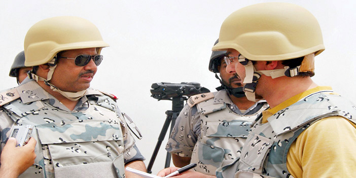 «الجزيرة» مع وفد إعلامي أجنبي على الحدود السعودية مع اليمن 