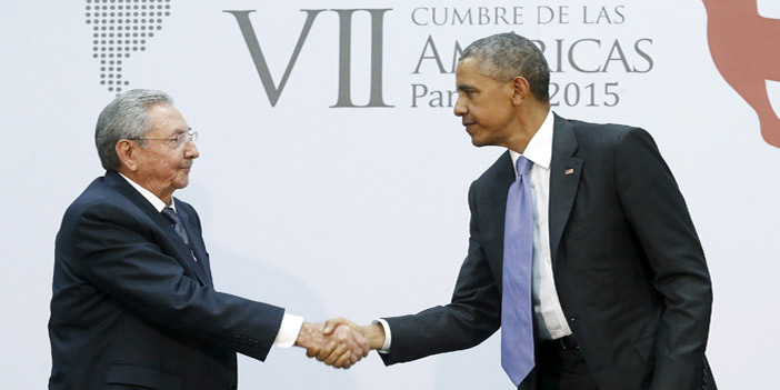لقاء تاريخي بين أوباما وكاسترو خلال هامش قمة الأمريكيتين في بنما 