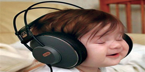 اللجوء إلى سماعات الأذن قد يبطئ التراجع الإدراكي 