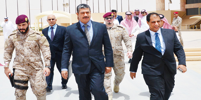 نائب الرئيس اليمني يغادر الرياض متوجهاً إلى مملكة البحرين 
