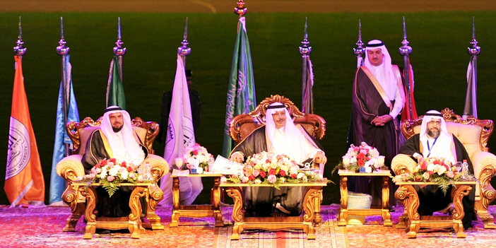  الأمير مشاري بن سعود في منصة الحفل الرئيسية
