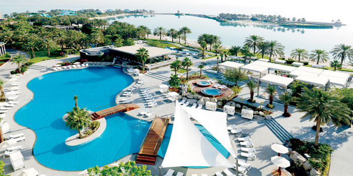  يُعتبر الفندق الذي يجسد حفاوة الضيافة معلماً من معالم البحرين.. وقد بات منبعاً للذكريات التي لا تُنسى