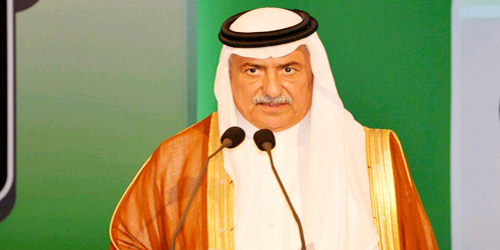  العساف خلال افتتاحه مؤتمر يوروموني السعودية في الرياض أمس