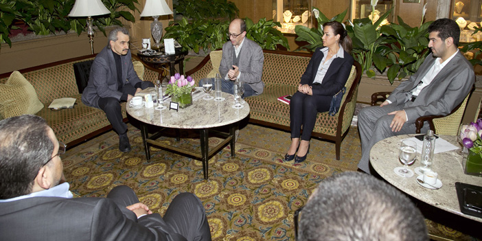 الأمير الوليد يلتقي الرئيس التنفيذي لـ«تويتر» في سياتل 