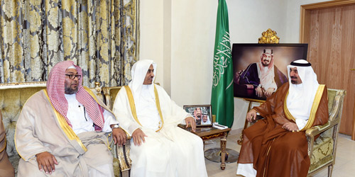  الأمير جلوي ملتقيا الشيخ الرضيمان