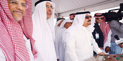 الأمير فيصل بن بندر يطلق آلة «منيفة» لحفر أنفاق المسار الأزرق في قطار الرياض 