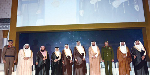 الأمير فيصل بن سلمان يرعى احتفالية جائزة الأداء الحكومي في موسمها الثاني 
