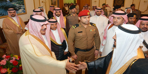  أمير الباحة يستقبل الأهالي والمسؤولين