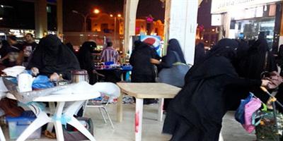 أمانة الرياض تضبط (3 جائلات مجهولات الهوية) في أسواق طيبة 