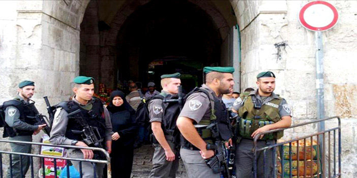  سلطات الاحتلال تقيد حركة الفلسطينيين... الجزيرة