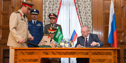  الفريق البنيان ومدير الهيئة الفيدرالية بحكومة روسيا يوقعان اتفاقية التعاون العسكري