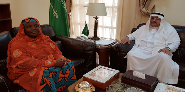 سفير خادم الحرمين الشريفين لدى النيجر يستقبل رئيسة جمعية الفتيات 