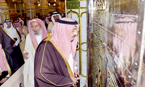 الملك سلمان يدشن مشروعات عملاقة في المدينة المنورة ويشرف حفل الأهالي 