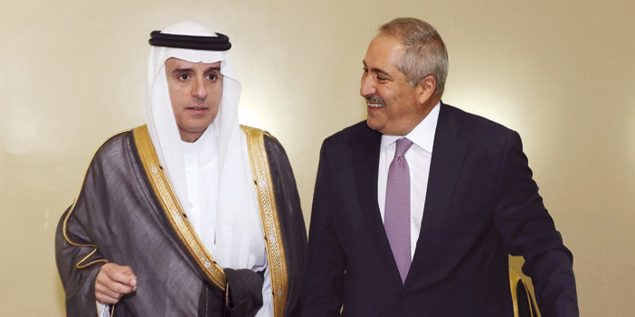 وزير الخارجية يبحث مع وزير الخارجية الأردني العلاقات الثنائية والأحداث الراهنة في المنطقة 