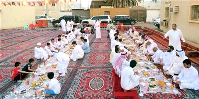 المأكولات الحجازية تتصدّر موائد الإفطار الرمضانية في جدة 