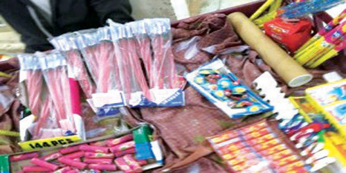 مدني منطقة تبوك يحذر من بيع واستخدام الألعاب النارية 
