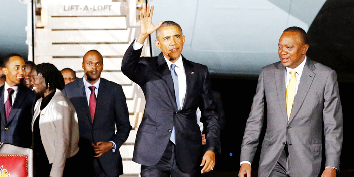  الرئيس الكيني خلال استقباله أوباما