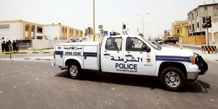  السلطات البحرينية تواصل جمع الأدلة في موقع التفجير