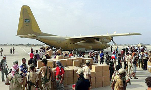 وصول الطائرة الإغاثية السعودية الـ(6) إلى عدن محملة بـ(11) طنًا من المواد الغذائية 
