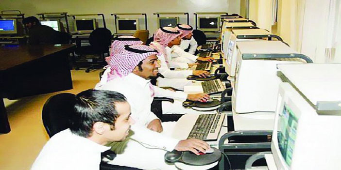 نمو الوظائف عبر الإنترنت في السعودية 19 % 