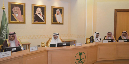  الأمير فيصل بن مشعل مترئساً جلسة مجلس المنطقة