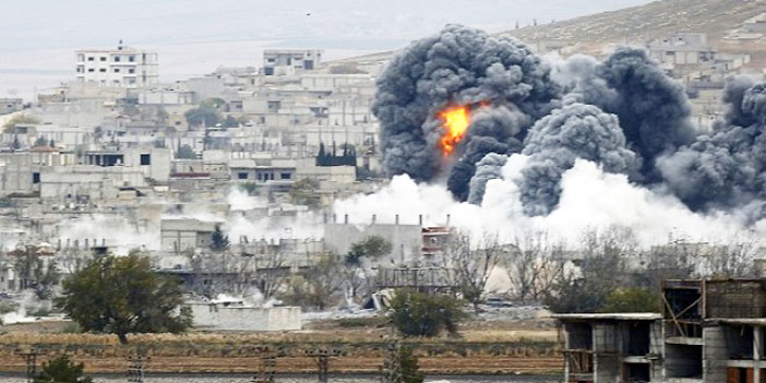 طائرات حربية سورية تشن غارات مكثفة في محافظة الرقة 