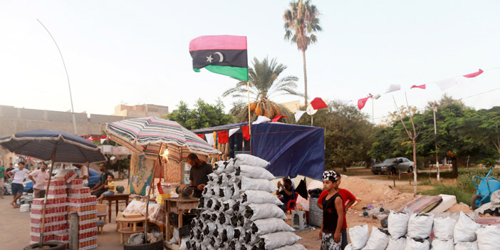  أحد المحال الليبية يستعد لعيد الأضحى المبارك